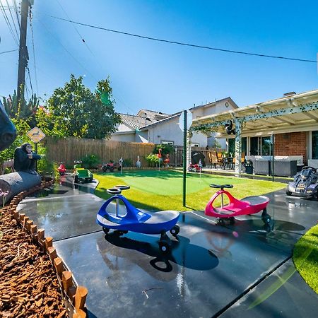 Safari Adventure: Arcade, Golf, Playground, Cars & More! Garden Grove Luaran gambar