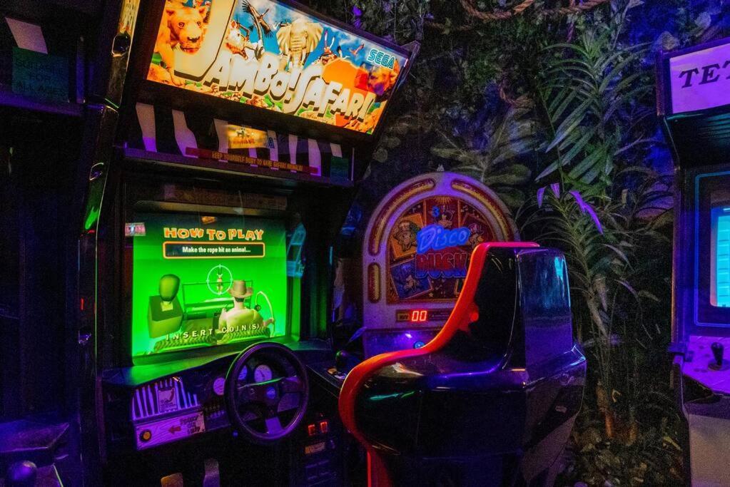 Safari Adventure: Arcade, Golf, Playground, Cars & More! Garden Grove Luaran gambar